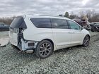 2017 Chrysler Pacifica Limited White vin: 2C4RC1GG5HR620531