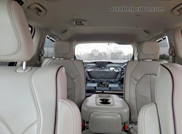 2C4RC1GG5HR620531 2017 CHRYSLER PACIFICA White უკანა სავარძლების ხედი