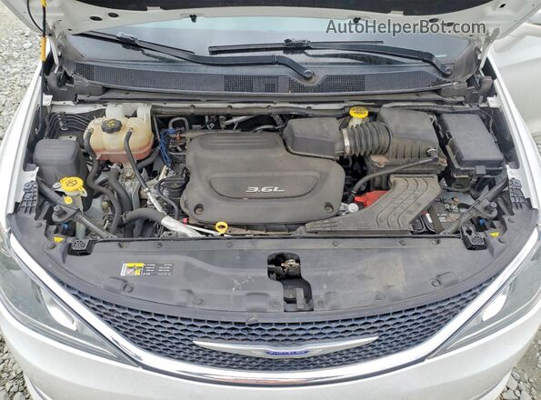 2C4RC1GG5HR620531 2017 CHRYSLER PACIFICA White ძრავის განყოფილების ხედი