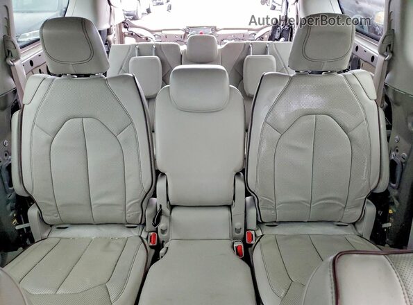 2C4RC1GG5HR817425 2017 CHRYSLER PACIFICA Желто-коричневый Вид задних сидений