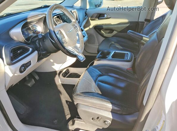 2C4RC1L71MR590217 2021 CHRYSLER PACIFICA Cream წინა სალონის ხედი