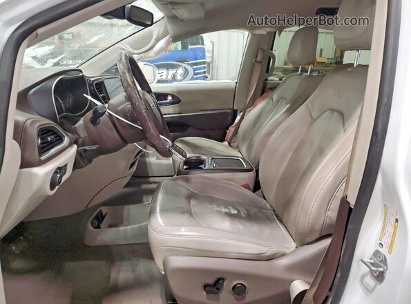2C4RC1L77MR586172 2021 CHRYSLER PACIFICA White Widok wnętrza z przodu