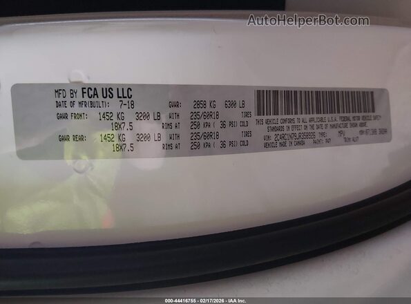 2C4RC1N79JR358926 2018 CHRYSLER PACIFICA Белый Вид подкапотного пространства