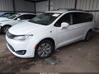 2018 Chrysler Pacifica Hybrid Limited Белый vin: 2C4RC1N79JR358926