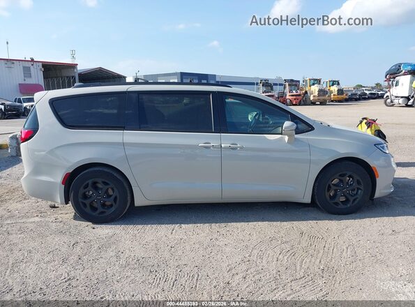 2C4RC1S7XMR590329 2021 CHRYSLER PACIFICA White Widok wnętrza 360 stopni