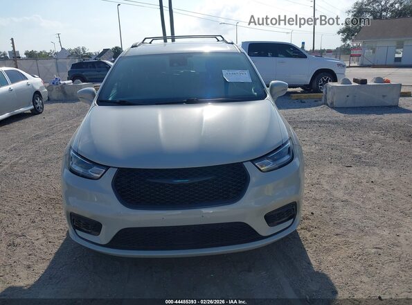 2C4RC1S7XMR590329 2021 CHRYSLER PACIFICA White Widok wnętrza z tyłu
