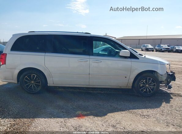 2C4RDGCG5HR604139 2017 DODGE GRAND CARAVAN Белый Вид задней части салона