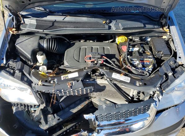 2C4RDGCG7KR736312 2019 DODGE GRAND Silver Widok komory silnika