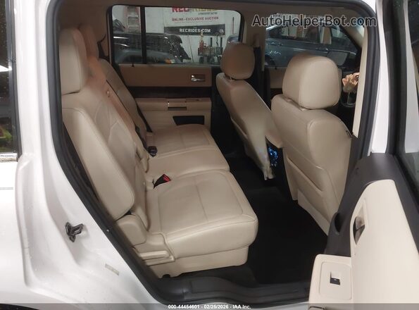 2FMGK5D8XJBA14702 2018 FORD FLEX Белый Вид наклейки с VIN-кодом