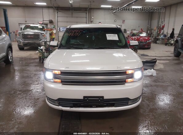 2FMGK5D8XJBA14702 2018 FORD FLEX Белый Вид щитка приборов