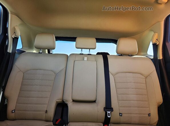 2FMPK3J99JBC59847 2018 FORD EDGE White Հետևի նստատեղերի տեսք