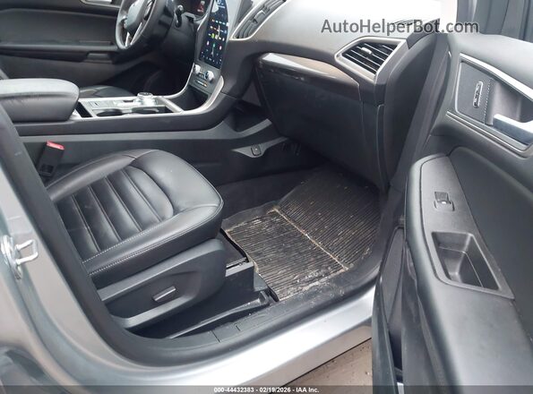 2FMPK4J96RBB06117 2024 FORD EDGE Серебряный Вид салона спереди