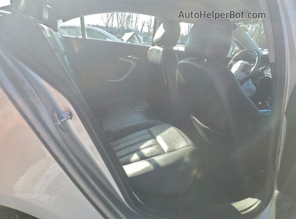 2G4GK5EX5G9149883 2016 BUICK REGAL Beige Widok tylnych siedzeń