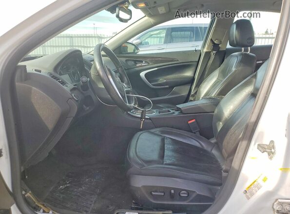 2G4GR5EX1G9180687 2016 BUICK REGAL Белый Вид салона спереди