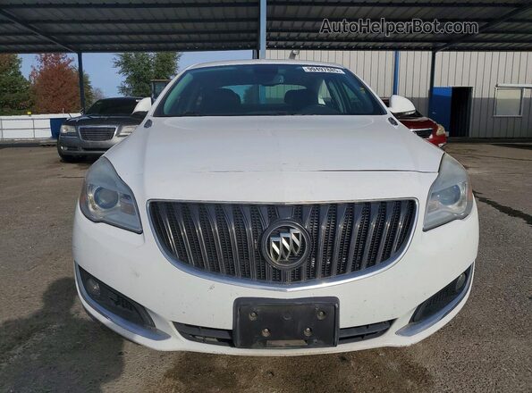 2G4GR5EX1G9180687 2016 BUICK REGAL Белый Вид спереди