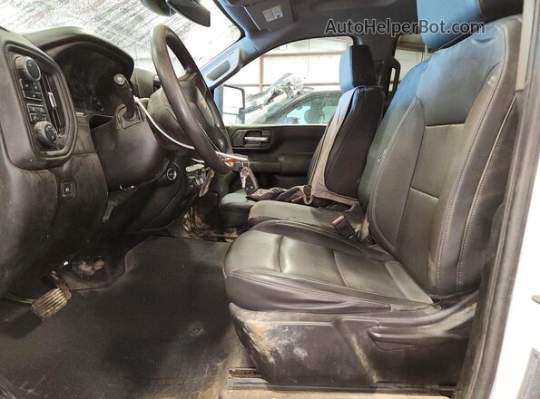 2GC4YLE72R1135712 2024 CHEVROLET SILVERADO White Vista interior delantera