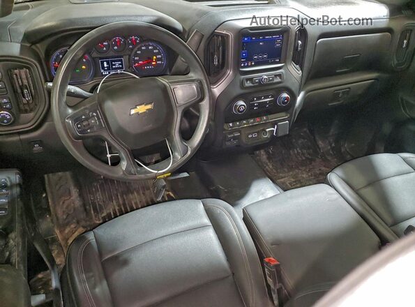 2GC4YLEY8R1168853 2024 CHEVROLET SILVERADO White Вид панелі приладів