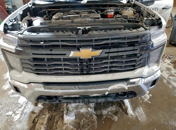 2GC4YLEY8R1168853 2024 CHEVROLET SILVERADO White Вид задньої частини салону
