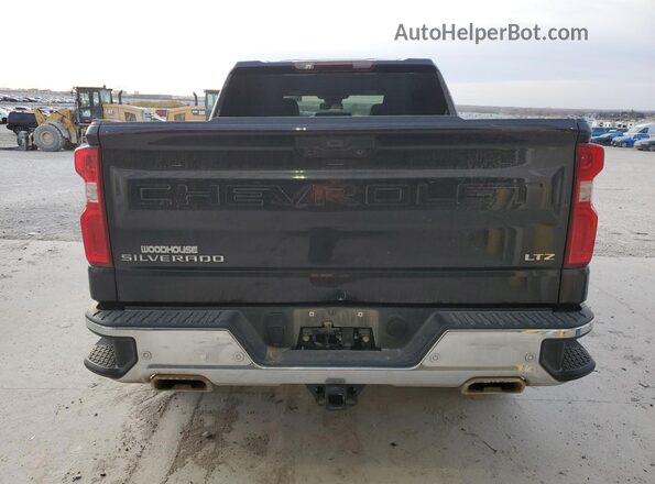 2GCUDGEDXR1199019 2024 CHEVROLET SILVERADO Charcoal Widok z tyłu