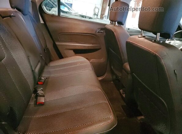 2GNALCEK7H1610623 2017 CHEVROLET EQUINOX Белый Вид задней части салона