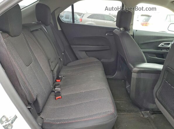 2GNALCEKXH1557318 2017 CHEVROLET EQUINOX Белый Вид задней части салона