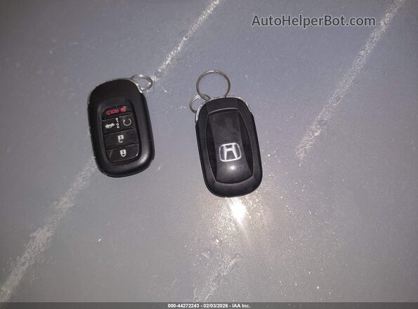 2HGFE2F58SH589275 2025 HONDA CIVIC Gray Widok deski rozdzielczej