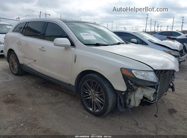2LMHJ5AT2KBL01358 2019 LINCOLN MKT Белый Передняя правая четверть