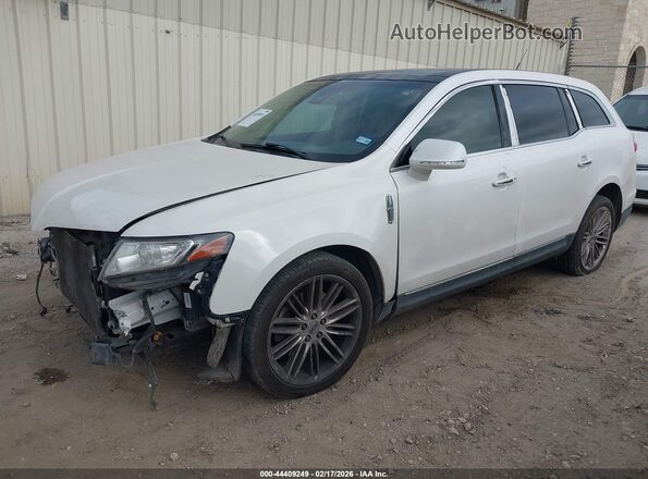 2LMHJ5AT2KBL01358 2019 LINCOLN MKT Белый Передняя левая четверть
