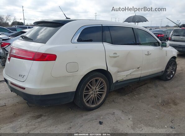 2LMHJ5AT2KBL01358 2019 LINCOLN MKT Белый Задняя правая четверть