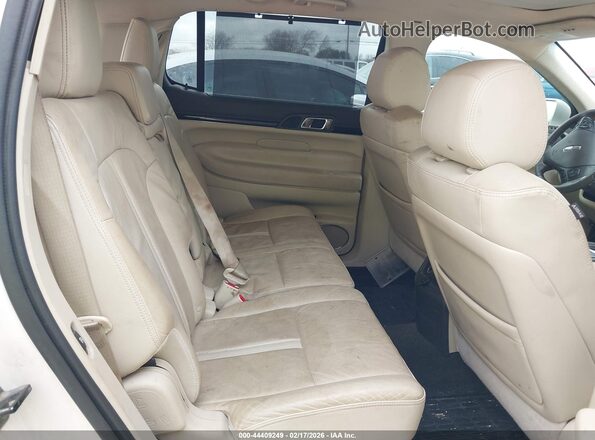 2LMHJ5AT2KBL01358 2019 LINCOLN MKT Белый Вид наклейки с VIN-кодом