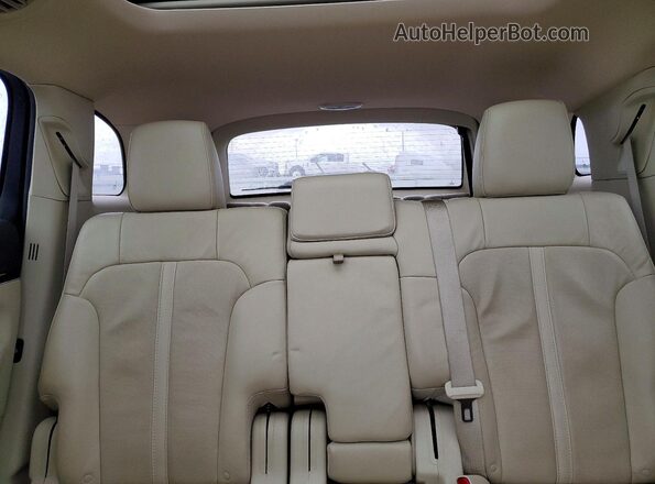 2LMHJ5AT2KBL03935 2019 LINCOLN MKT Серебряный Вид задних сидений