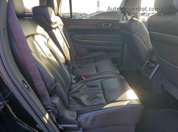 2LMHJ5AT4JBL01280 2018 LINCOLN MKT Black Widok wnętrza z tyłu