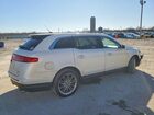2018 Lincoln Mkt White vin: 2LMHJ5AT4JBL02137