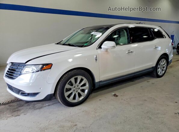 2LMHJ5AT6HBL00836 2017 LINCOLN MKT Белый Передняя левая четверть