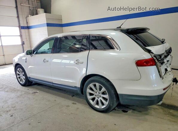 2LMHJ5AT6HBL00836 2017 LINCOLN MKT Белый Задняя левая четверть