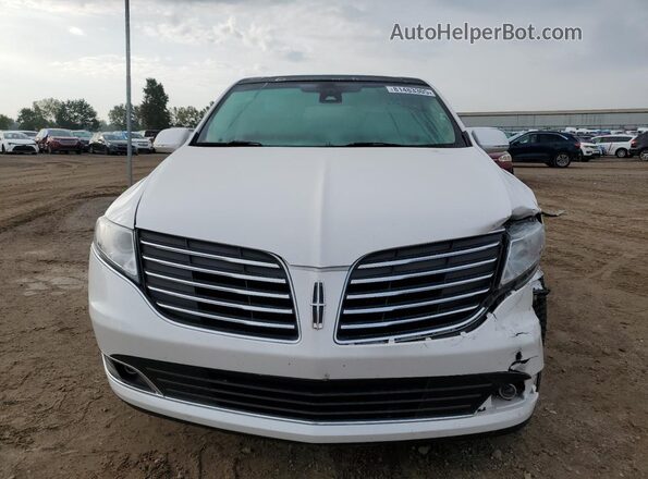 2LMHJ5AT9KBL02412 2019 LINCOLN MKT Белый Вид спереди