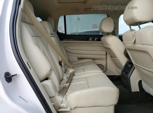 2LMHJ5AT9KBL02412 2019 LINCOLN MKT Белый Вид задней части салона