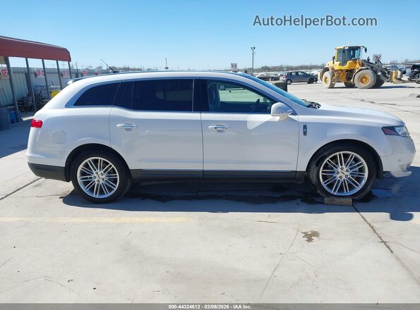 2LMHJ5ATXJBL01221 2018 LINCOLN MKT Белый Панорамный вид салона 360°