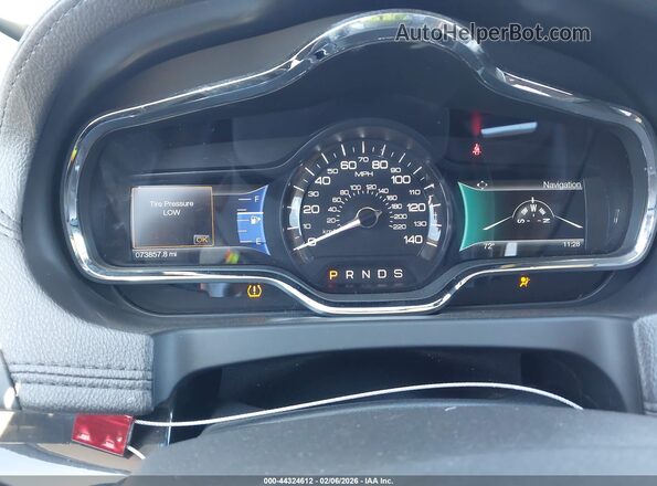 2LMHJ5ATXJBL01221 2018 LINCOLN MKT Белый Вид задних сидений