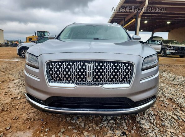 2LMPJ6J99NBL02002 2022 LINCOLN NAUTILUS Silver Widok z przodu