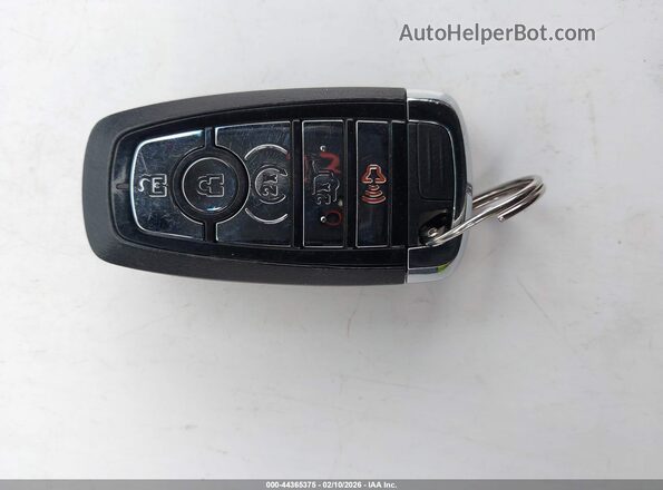2LMPJ6K93LBL10561 2020 LINCOLN NAUTILUS Черный Вид панели приборов