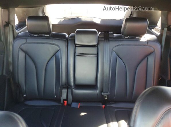 2LMPJ6LP0HBL47443 2017 LINCOLN MKX Silver Rear seats view
