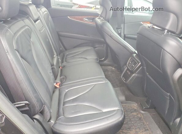 2LMPJ8KP2KBL46377 2019 LINCOLN NAUTILUS Черный Вид задней части салона