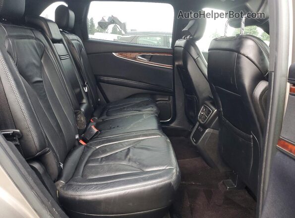 2LMPJ8KR9HBL28811 2017 LINCOLN MKX Желто-коричневый Вид задней части салона