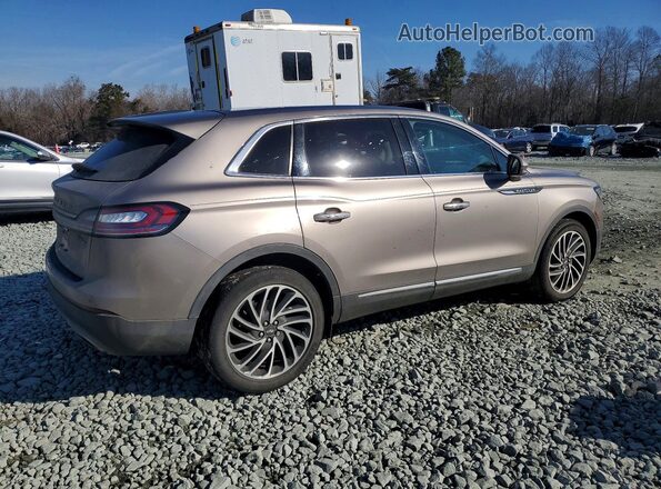 2LMPJ8L94KBL35493 2019 LINCOLN NAUTILUS Gold უკანა მარჯვენა