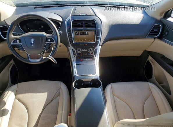 2LMPJ8L94KBL35493 2019 LINCOLN NAUTILUS Gold წინა პანელის ხედი