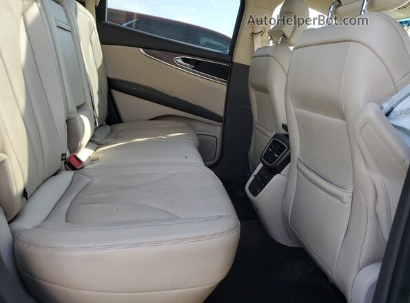 2LMPJ8LR9HBL13191 2017 LINCOLN MKX Серебряный Вид задней части салона