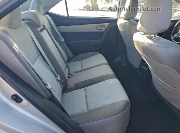 2T1BURHE0JC092865 2018 TOYOTA LL Silver Vista de los asientos traseros