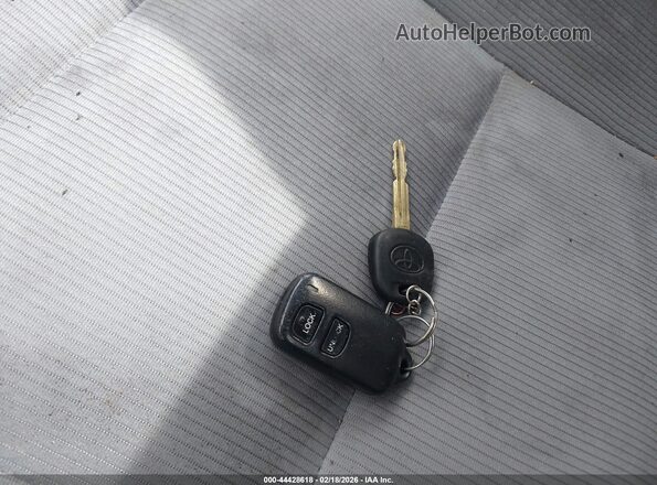 2T1BURHE1GC568694 2016 TOYOTA LL Gray Вид панелі приладів