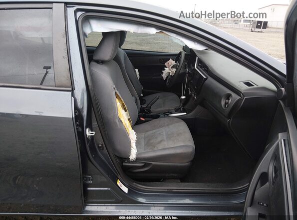 2T1BURHE1JC073161 2018 TOYOTA LL Blue Вид салону спереду